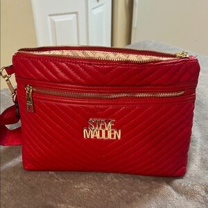Steve Madden Clutch